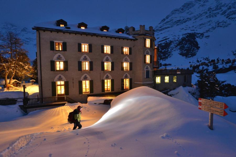 Rifugio Ghiacciaio Dei Forni Hotel Valfurva Ngoại thất bức ảnh
