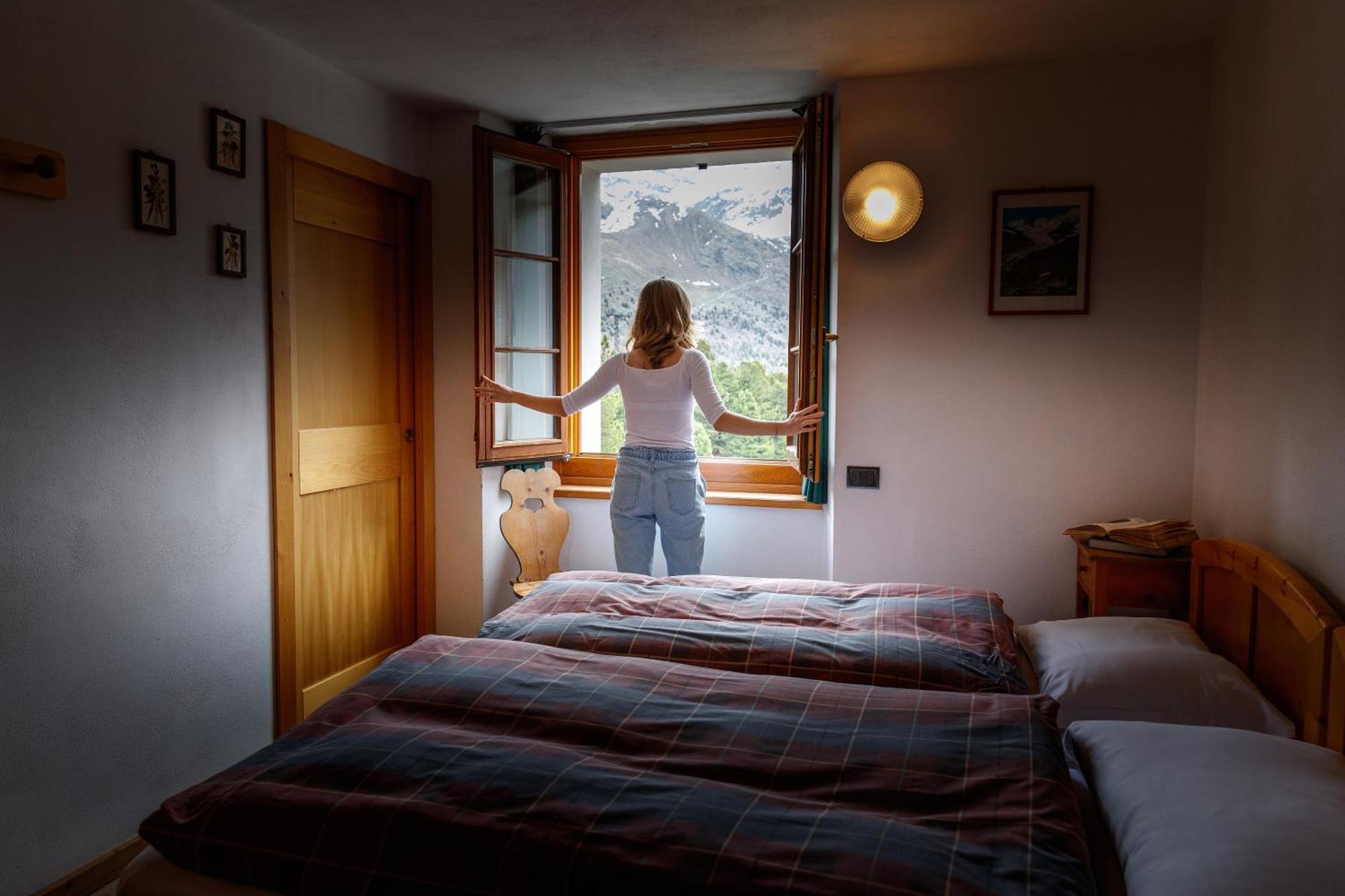 Rifugio Ghiacciaio Dei Forni Hotel Valfurva Ngoại thất bức ảnh